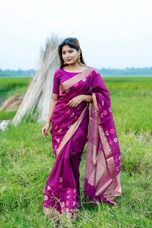 Elegant Fit Cozy Clothing Choices Women's Magenta Woven Cotton Silk Saree With Blouse (Saree Blouse Without stitch) - Aastha Fashion Elegant Fit Cozy Clothing Choices Women's Magenta Woven Cotton Silk Saree With Blouse (Saree Blouse Without stitch) - Aastha Fashion