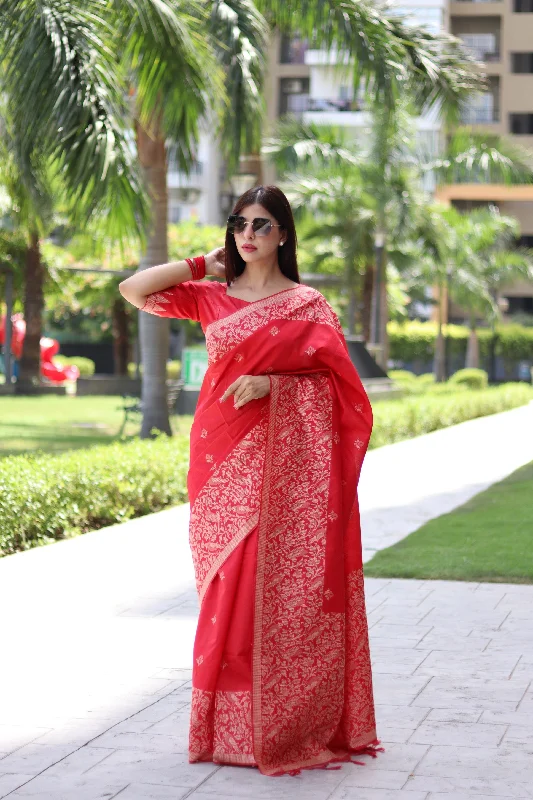 Sporty Elegance Trendy Warm Pieces Women's Red Woven Handloom Raw Silk Saree With Blouse  (Saree Blouse Without stitch) - Aastha Fashion