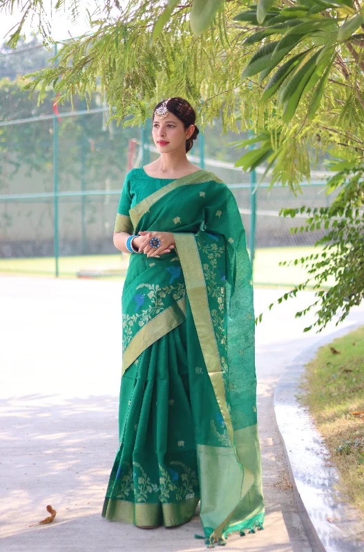 Comfortable Fashion Fashionable Cozy Wear Women's Green Thread Woven Cotton Silk Saree With Blouse  (Saree Blouse Without stitch) - Aastha Fashion