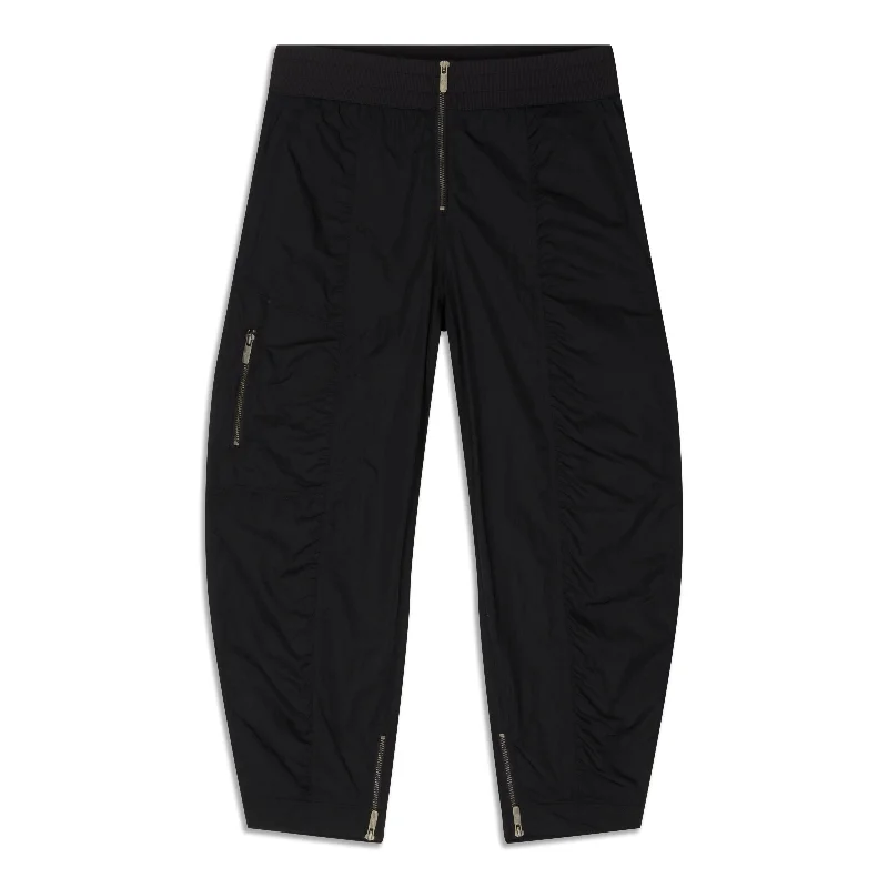 Cozy Shirts Cozy Layering Pieces Front-Zip Mid-Rise Ruched Crop - Resale