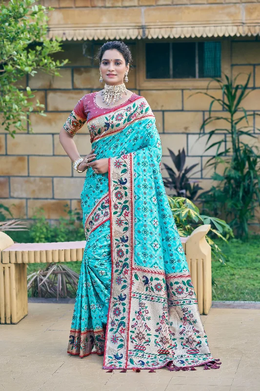 Comfortable Looks Cozy Everyday Layers Women's Turquoise Woven Patola Silk Saree With Blouse  (Saree Blouse Without stitch) - Aastha Fashion