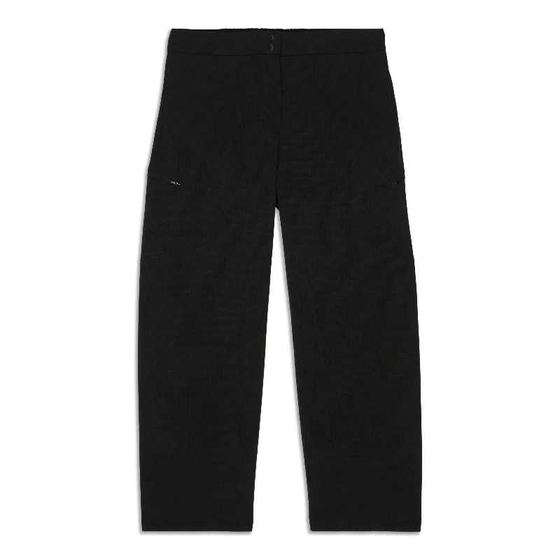 Light Comfort Simple Comfort Choices Ventlight Cargo Mid-Rise Crop - Resale