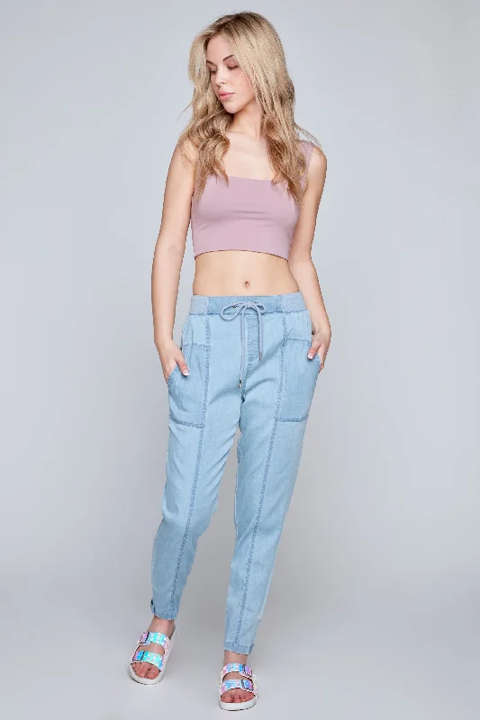 Cozy Sweaters Effortless Cozy Wear ANDIE - High Rise Lightweight Pull-On Pant - Light Blue Bleach Lyocell Denim