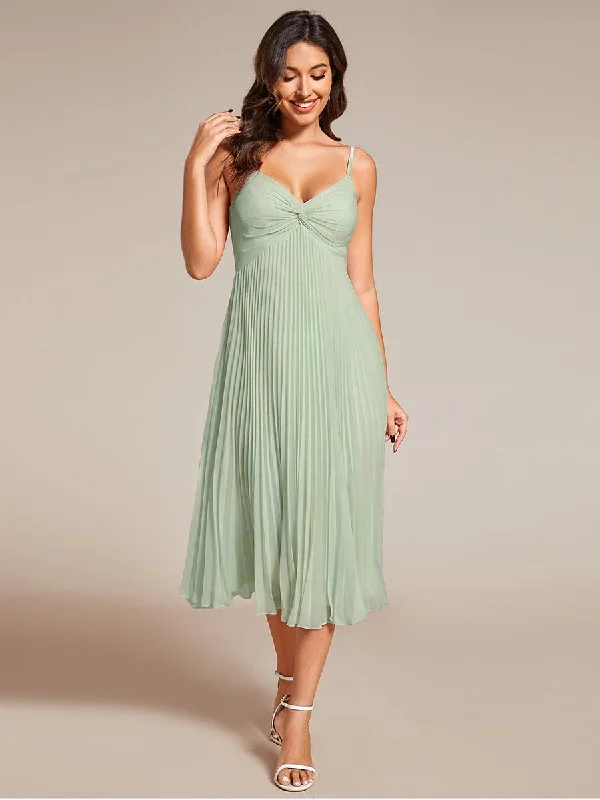 Luxe Comfort Relaxed Comfort Pieces Midi Tiered Pleated V-Neck Wedding Guest Dress Featuring Spaghetti Straps Luxe Comfort Relaxed Comfort Pieces Midi Tiered Pleated V-Neck Wedding Guest Dress Featuring Spaghetti Straps