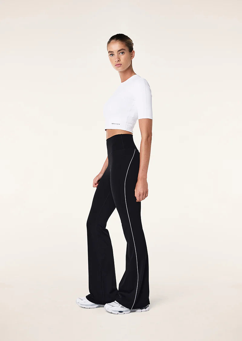 Easygoing Style Simple Comfort Choices PE Nation Preview Piping Legging
