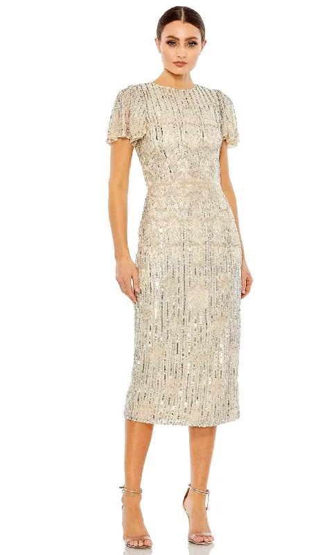 Breezy Style Effortless Cozy Layers Mac Duggal 5575 - Sequined Knee-Length Dress