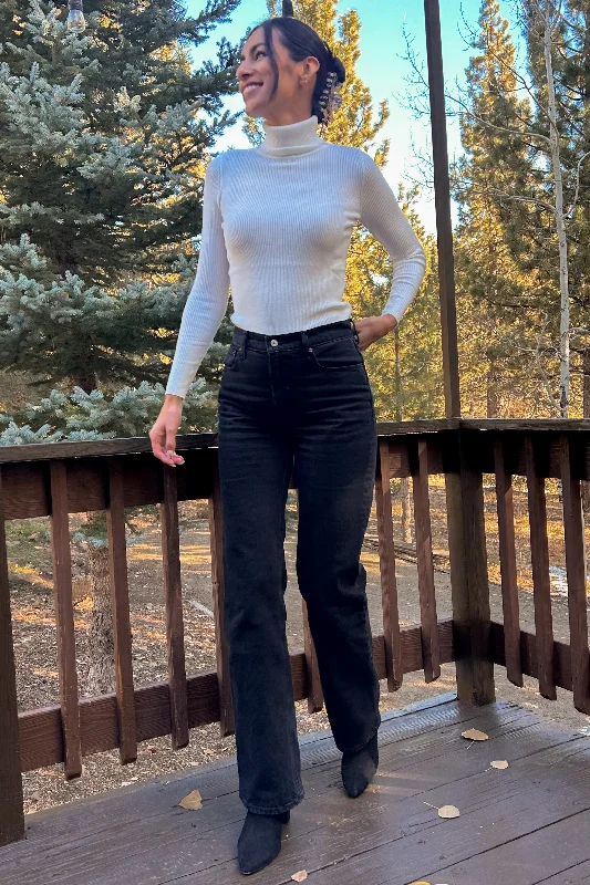 Minimal Comfort Simple Cozy Pieces Cream Ribbed Fitted Long Sleeve Top