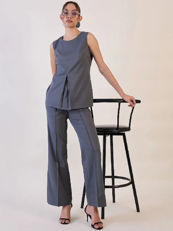 Everyday Style Cozy Stylish Wear Grey Round Neck Top with Pin tuck Pants
