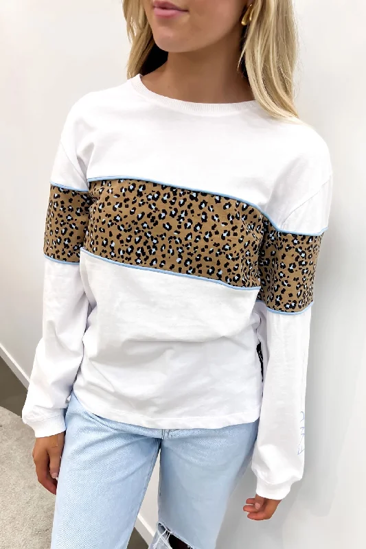 Cozy Layers Relaxed Chic Pieces Leo Long Sleeve Tee White