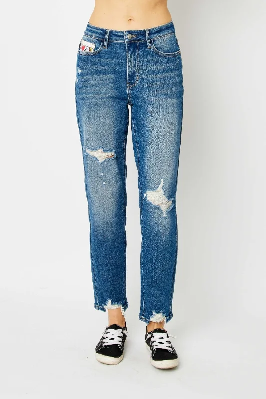 Cozy Chic Wear Effortless Cozy Layers Judy Blue Full Size Distressed Slim Jeans