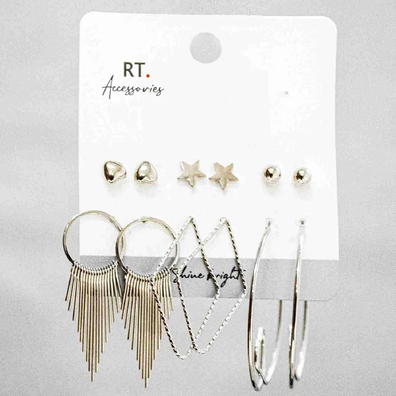Light Comfort Cozy Layered Wearables Studs