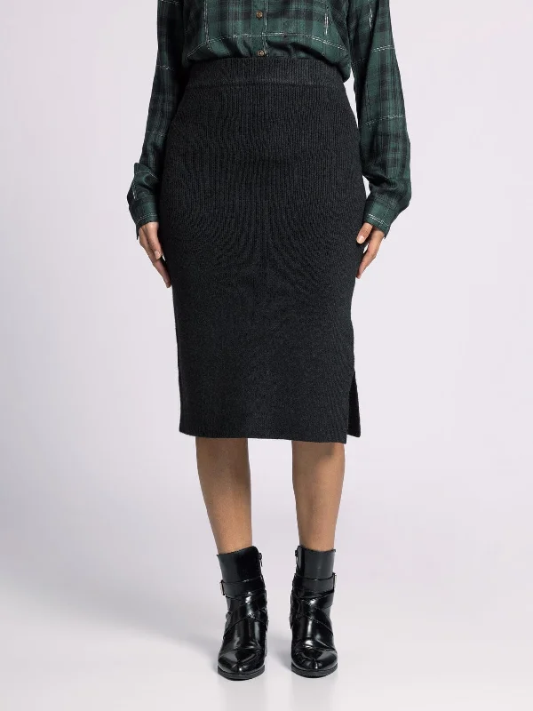 Effortless Dressing Comfortable Chic Wearables DANI SKIRT - PREPACK OF 6 UNITS