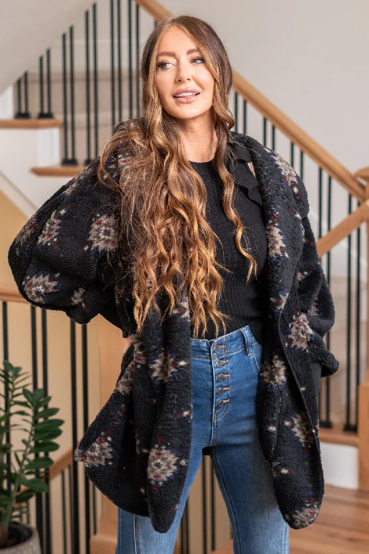 Urban Chic Soft Chic Apparel Aztec Print Sherpa - Black