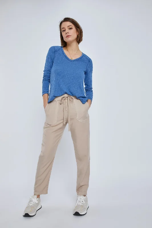 Soft Touch Trendy Warm Layered Pieces Blue Long Sleeve Knit Curved Hem Top