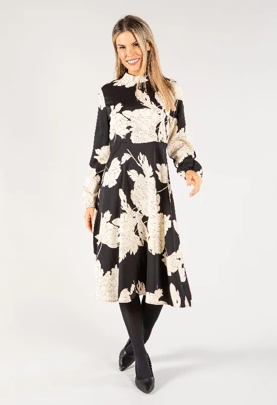 Stylish Ease Cozy Chic Styles Linework Floral Print Dress