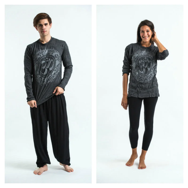Luxe Comfort Cozy Stylish Wear Unisex Infinitee Om Long Sleeve T-Shirt in Silver on Black