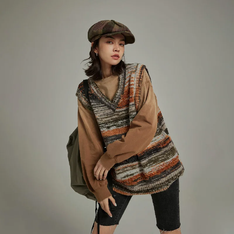 Effortless Dressing Relaxed Layered Looks Mixed Color Blur Stripes Knit Vest