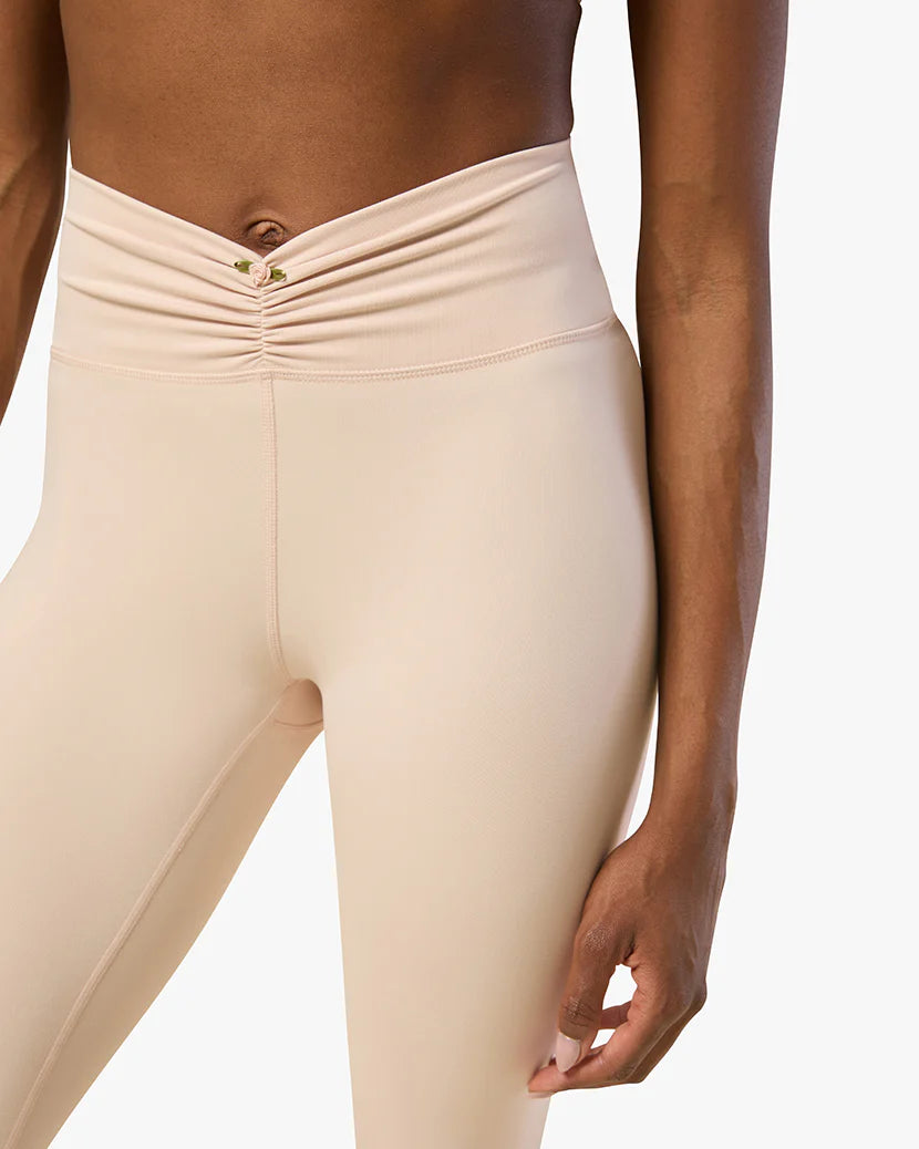 Elegant Fit Cozy Street Fashion WeWoreWhat Ruched V-Legging