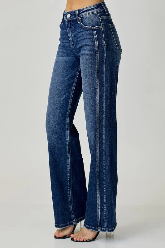 Sporty Elegance Comfortable Wardrobe Pieces RISEN Mid Rise Straight Jeans