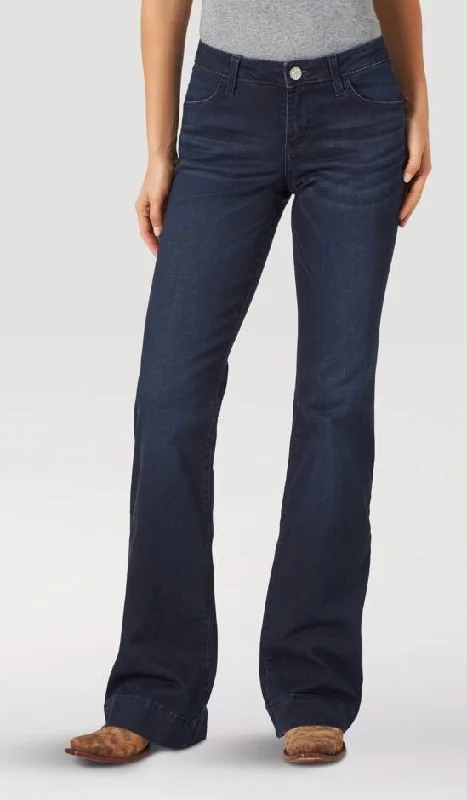 Everyday Style Comfy Layering Trends Wrangler Retro Women's Mae Wide Leg Trouser Jean