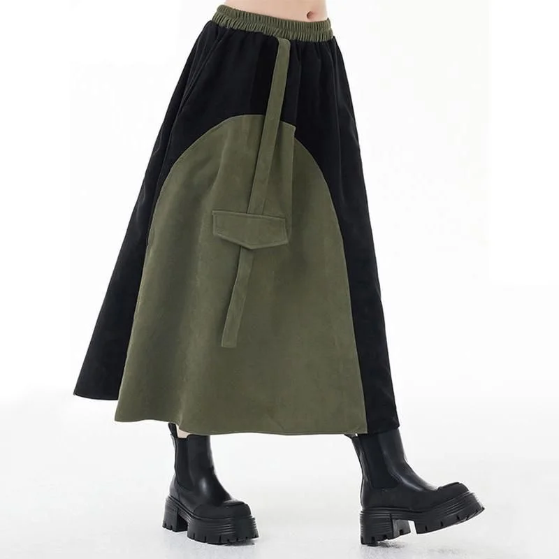 Weekend Wear Effortless Cozy Layers Green & Black Asymmetric A-Line Skirt