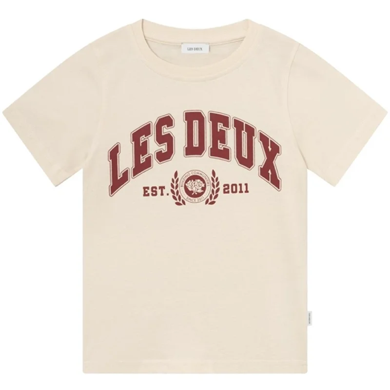 Relaxed Dresses Chic and Comfortable Pieces Les Deux Kids Light Ivory/Burnt Red University T-Shirt