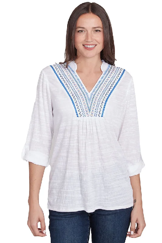 Easygoing Style Practical Style Choices Bella Vista White Embroidered Peasant Blouse
