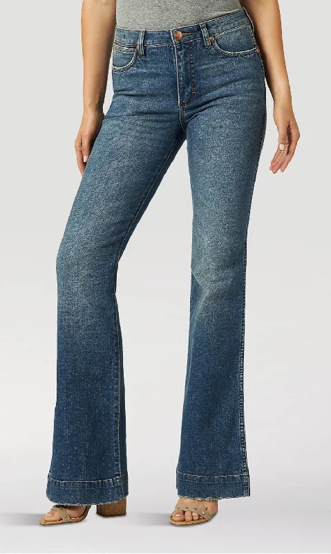 Chic Comfort Comfortable Chic Choices Wrangler Retro Premium Trouser Jean - High Rise - Bailey