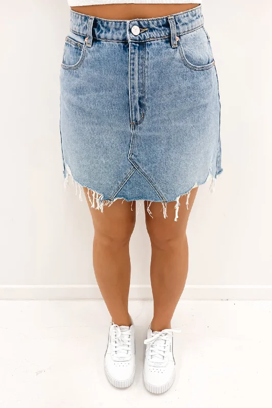 Effortless Dressing Stylish Relaxed Pieces A Aline Skirt Rhonda Rip