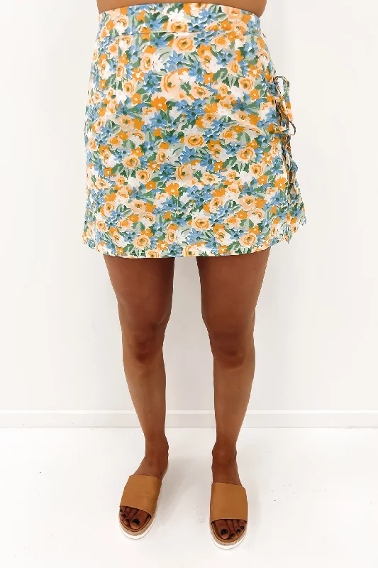 Comfort Fit Soft Daywear Fits Flora Mini Skirt Sunlight