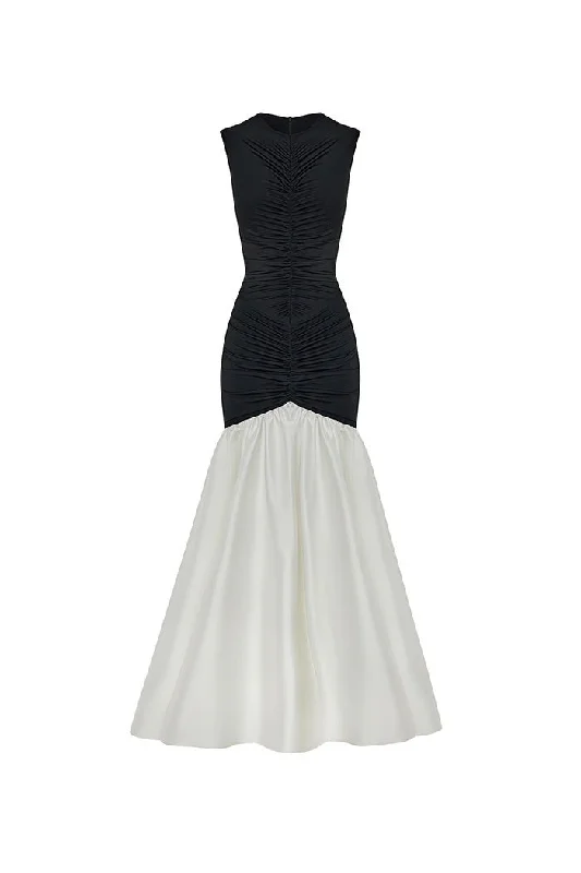 Breathable Style Relaxed Fashion Styles Draped satin and biflex gown with a train