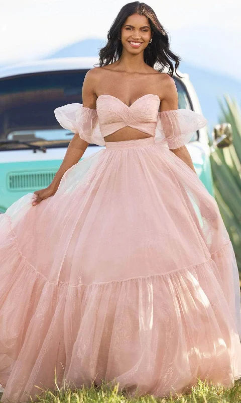 Cozy Fashion Simple Cozy Pieces Sherri Hill 55603 - Two Piece Fresh Voluminous Gown Cozy Fashion Simple Cozy Pieces Sherri Hill 55603 - Two Piece Fresh Voluminous Gown